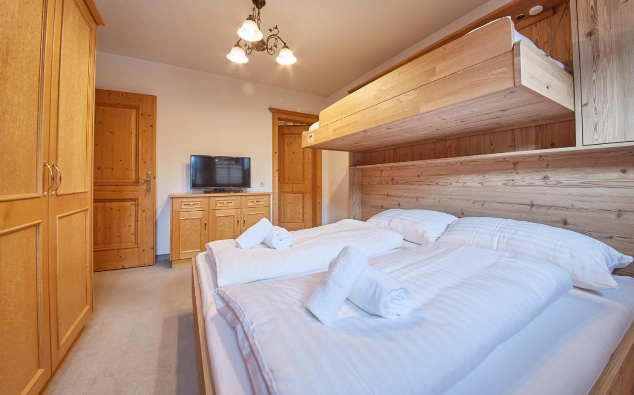 Holiday Lodge Frei & Wild Viehhofen Exterior photo